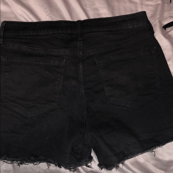 Old Navy Super High Rise Black Jean Shorts - Picture 3 of 3